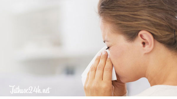 Triệu chứng, nguyên nhân và cách chữa viêm mũi dị ứng