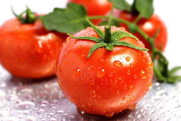 cà chua là thực phẩm người huyết áp thấp nên kiêng