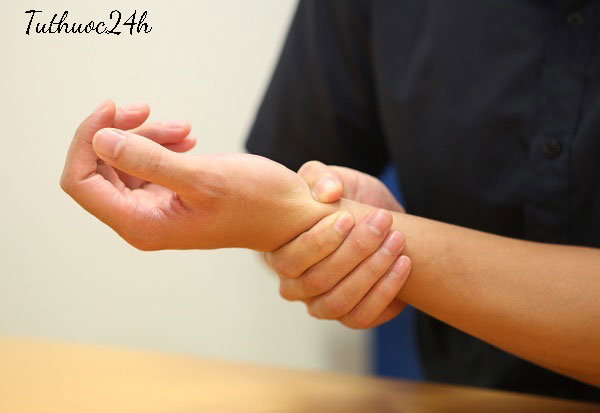 Bệnh viêm khớp cổ tay