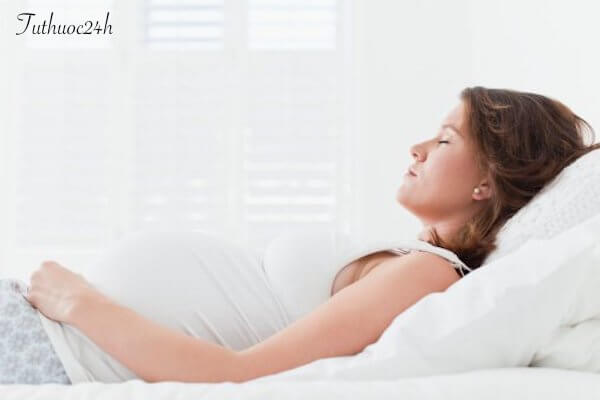 Nghỉ ngơi thường xuyên để có được một sức khoẻ tốt trong giai đoạn mang thai