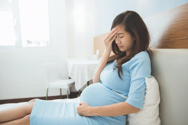 mẹ bầu chóng mặt trong giai đoạn đầu thai kỳ