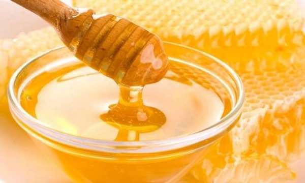 Có thể chữa bệnh viêm họng hạt bằng mật ong