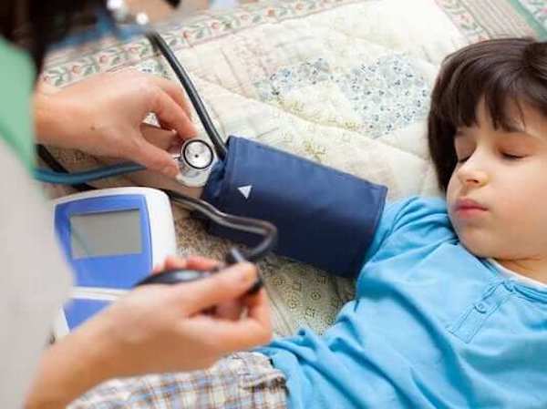 Trẻ em có thể bị huyết áp thấp từ nhiều nguyên nhân