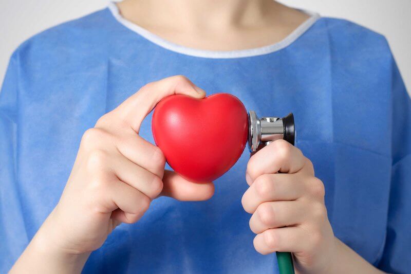 Rau má có tác dụng to lớn đối với tim mạch và hệ tuần hoàn máu, có khả năng đào thải chất độc cơ thể