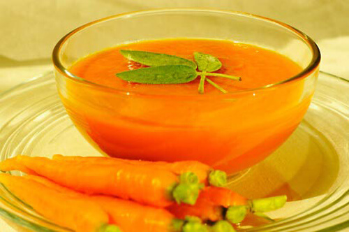 Súp cà rốt sẽ mang lại cảm giác ngon miệng trong bữa ăn hằng ngày