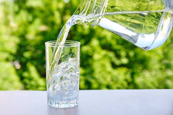 Nước lọc có thể chữa được chóng mặt tạm thời